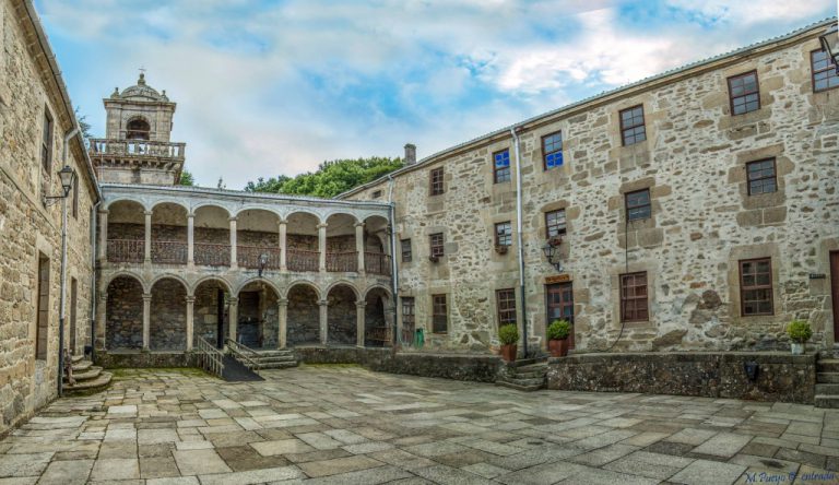 CONFERENCIA: “ANTES, DURANTE Y DESPUÉS DEL EMPLAZAMIENTO MILITAR DEL MONASTERIO DE SANTA CATALINA”.